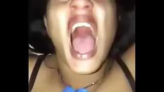 Dominicana me pide que le parta el culo
